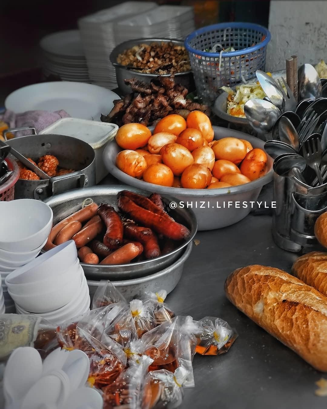 Com tam va 5 mon an duong pho o TP.HCM anh 3