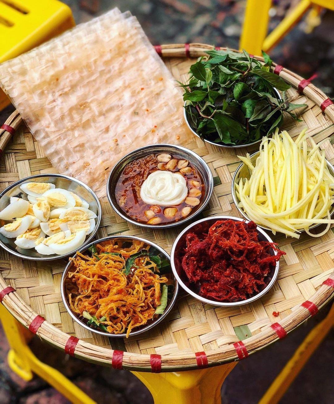 Com tam va 5 mon an duong pho o TP.HCM anh 9