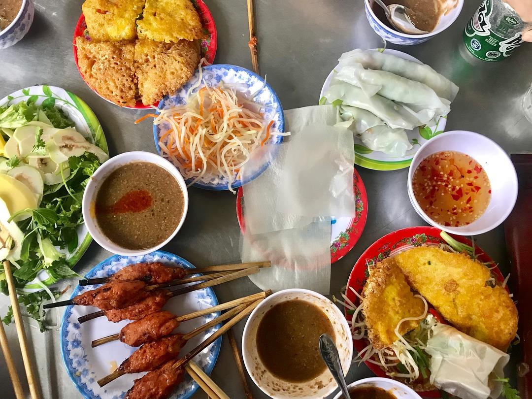 Den Hue,  an com hen,  bun bo va loat mon ngon anh 13