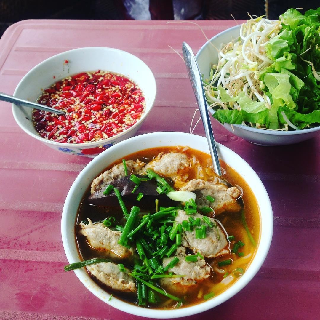 thien duong am thuc' ben trong khu cho co tram nam anh 4