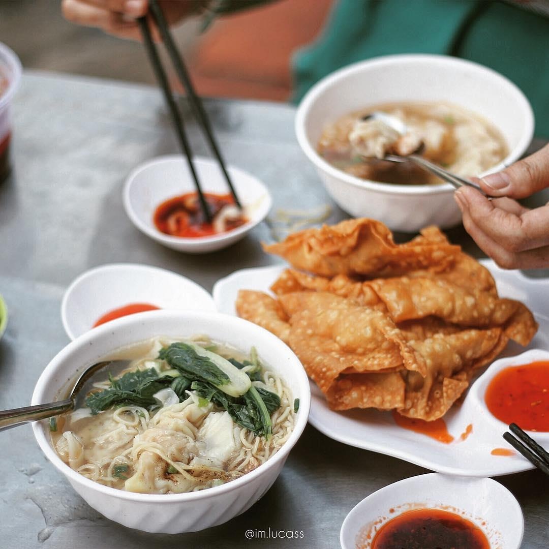 5 khu am thuc cang ve dem cang nao nhiet o TP.HCM anh 13