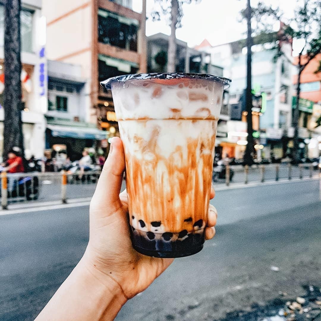 5 khu am thuc cang ve dem cang nao nhiet o TP.HCM anh 11