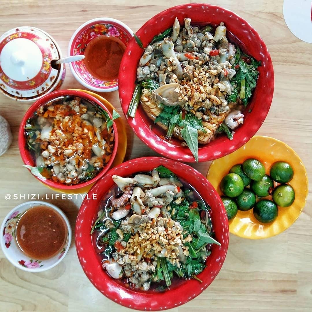 5 khu am thuc cang ve dem cang nao nhiet o TP.HCM anh 20