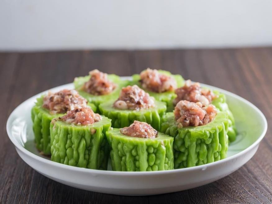 Giai nhiet nang nong voi mon kho qua nhoi thit it dang hap dan hinh anh