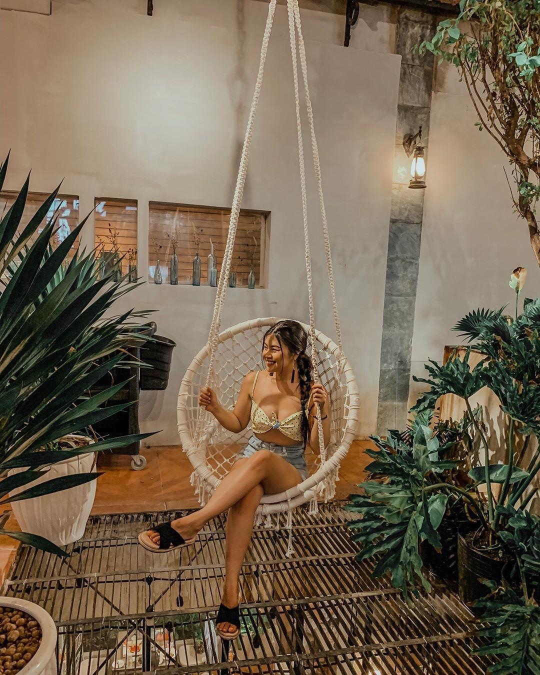 Quan ca phe co ho boi,  giuong sang chanh o TP.HCM anh 11