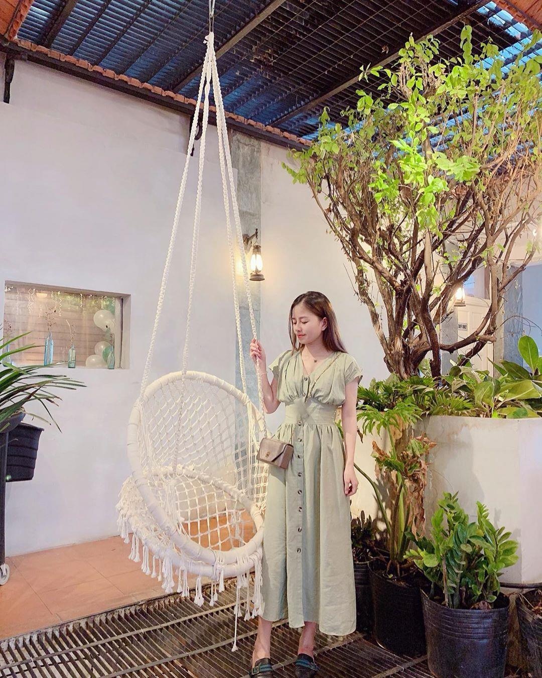 Quan ca phe co ho boi,  giuong sang chanh o TP.HCM anh 12