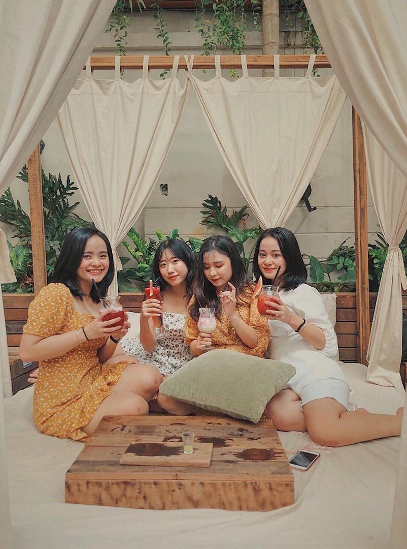 Quan ca phe co ho boi,  giuong sang chanh o TP.HCM anh 8