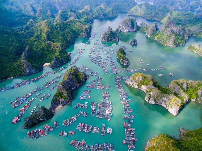 Ve dep hoang so cua vinh Lan Ha qua ong kinh khach nuoc ngoai hinh anh