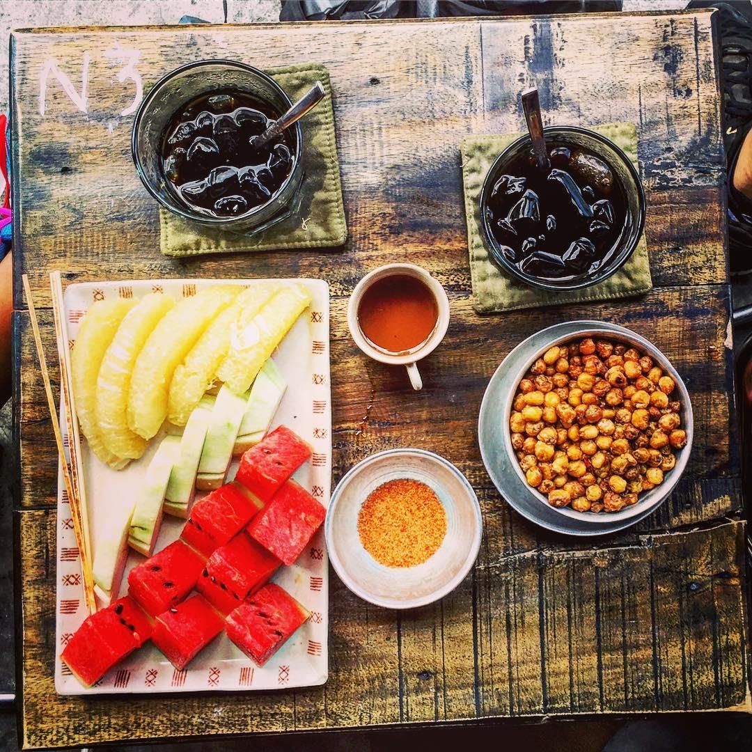 3 khu pho nuoc ngoai nhon nhip ve dem TP.HCM anh 4