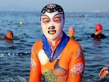 Bikini goi cam 'chao thua' thoi trang di bien kieu moi cua hoi chi em hinh anh