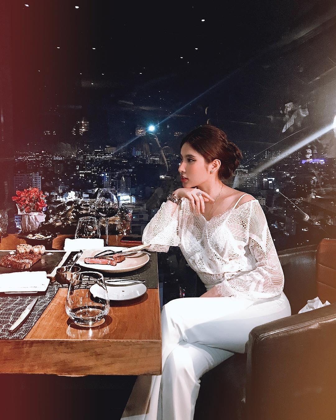 nha hang view thanh pho anh 2