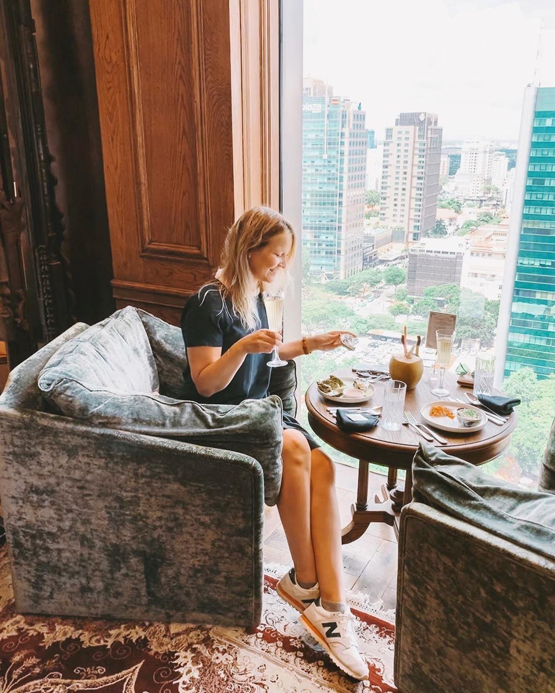 nha hang view thanh pho anh 17