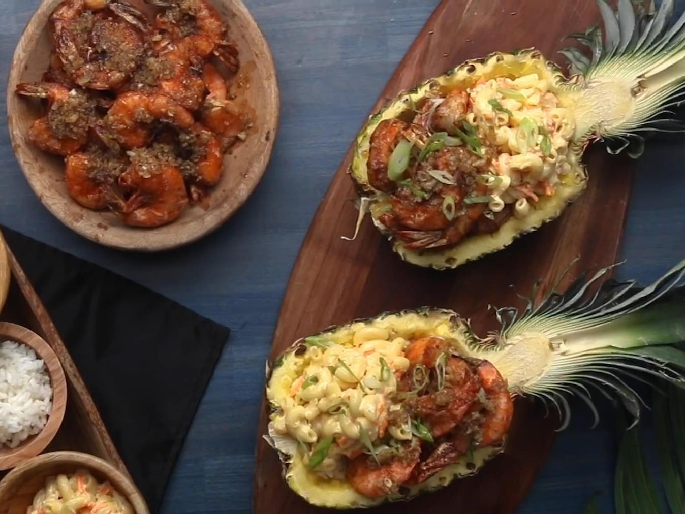 Chuan bi bua sang voi salad nui Hawaii va tom chien toi la mieng hinh anh