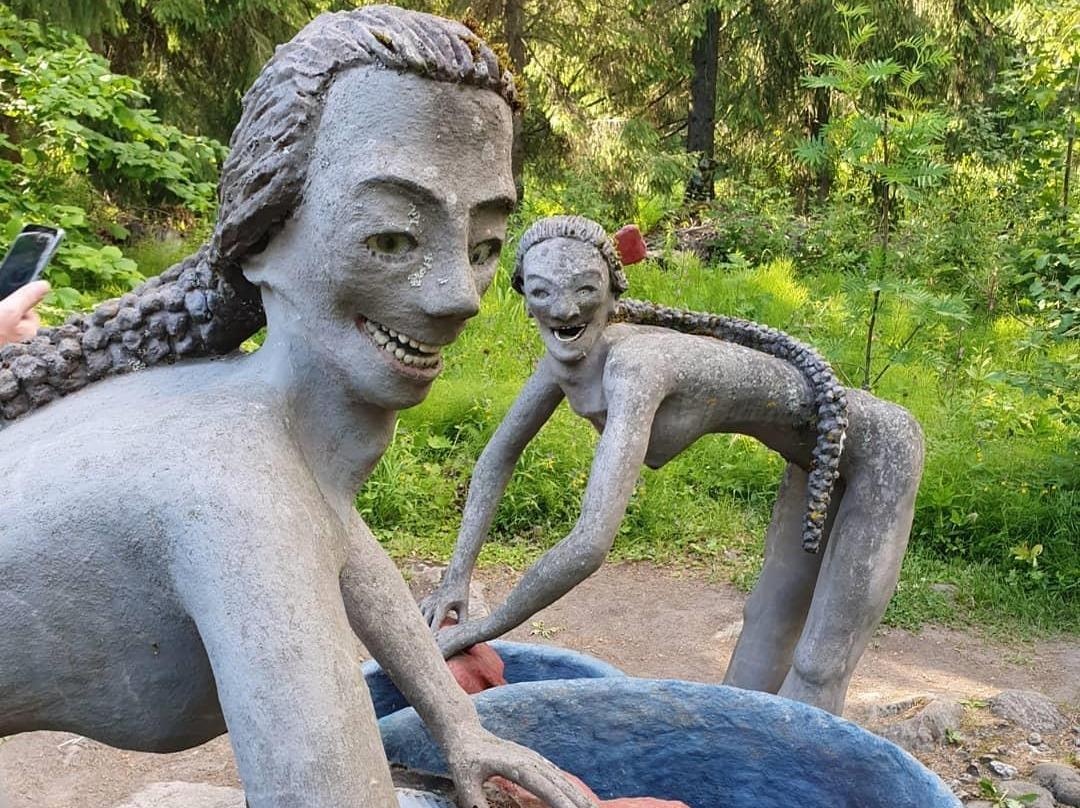 Nhung buc tuong phat ra am thanh ky quai o cong vien Phan Lan hinh anh