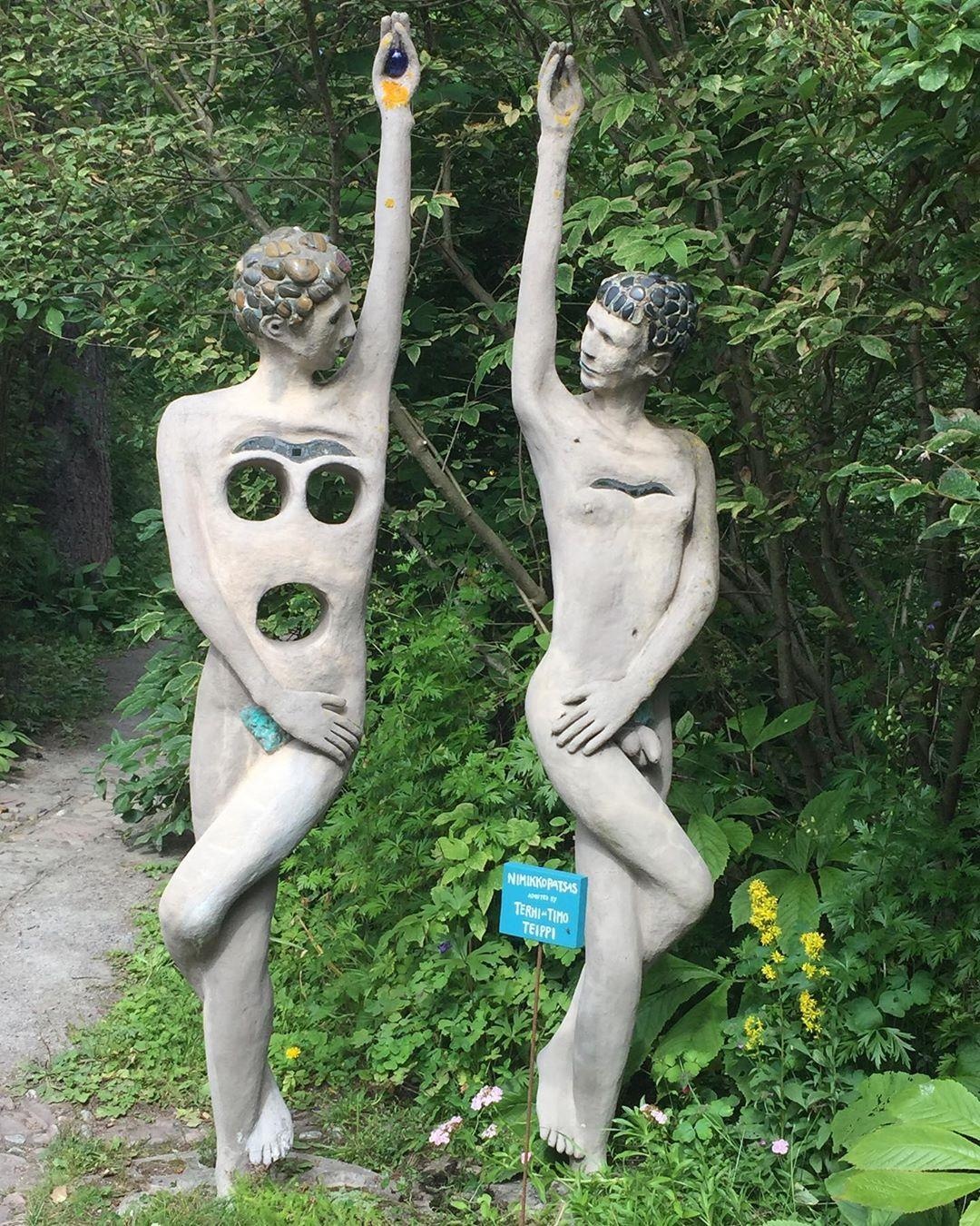 buc tuong phat ra am thanh anh 11