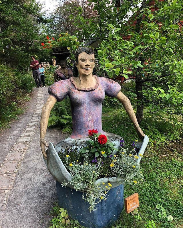 buc tuong phat ra am thanh anh 2