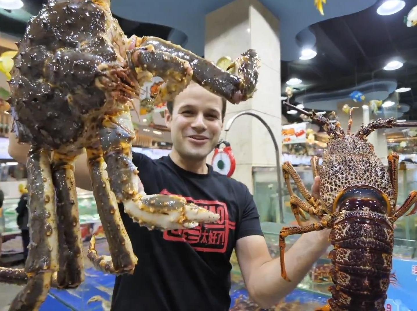 Co gi trong bua an ngap hai san khong lo 1.500 USD? hinh anh