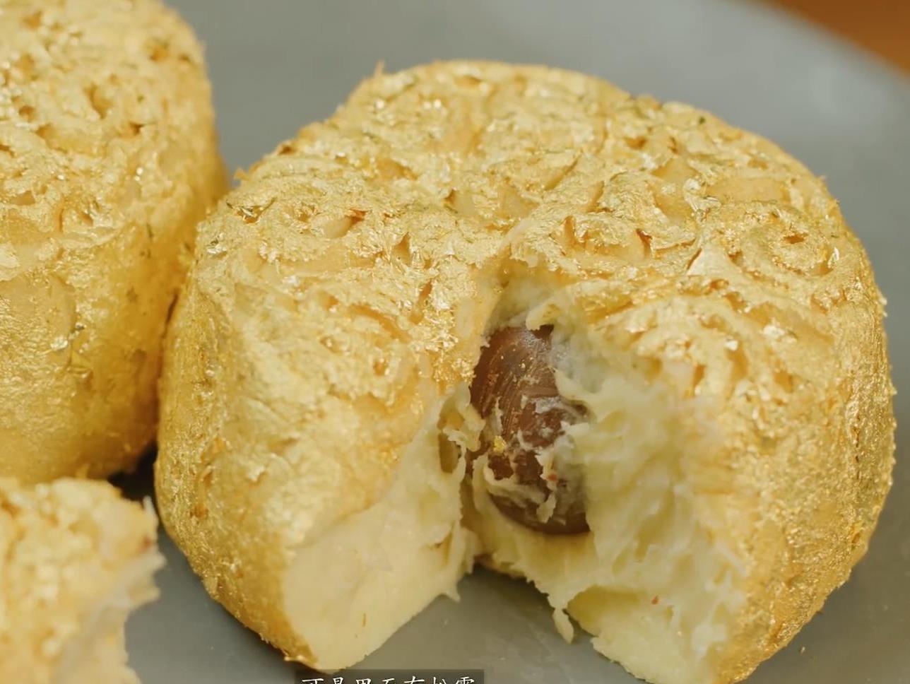 Co gi trong hop banh Trung Thu dat vang gia 500 USD hinh anh