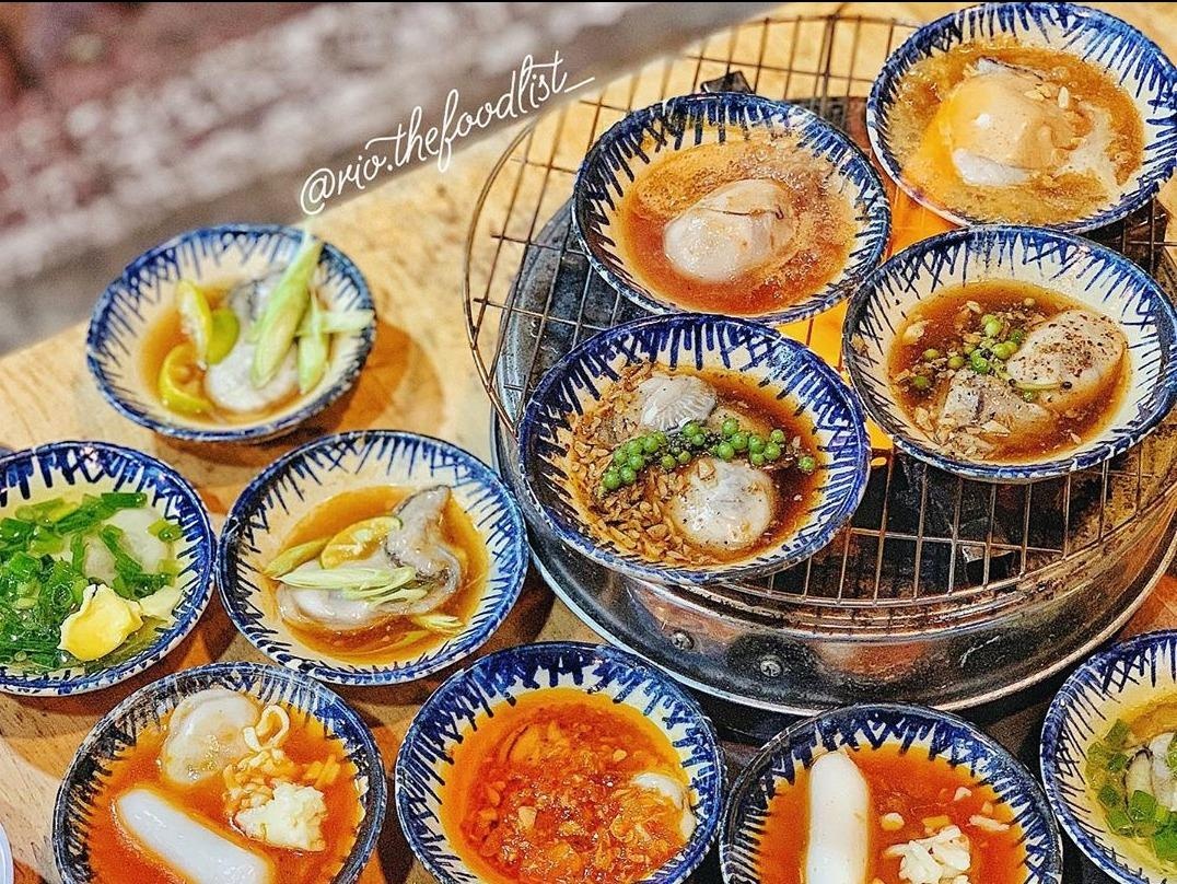 Ru hoi ban chien sach 5 thanh dia hau hap dan o TP.HCM hinh anh