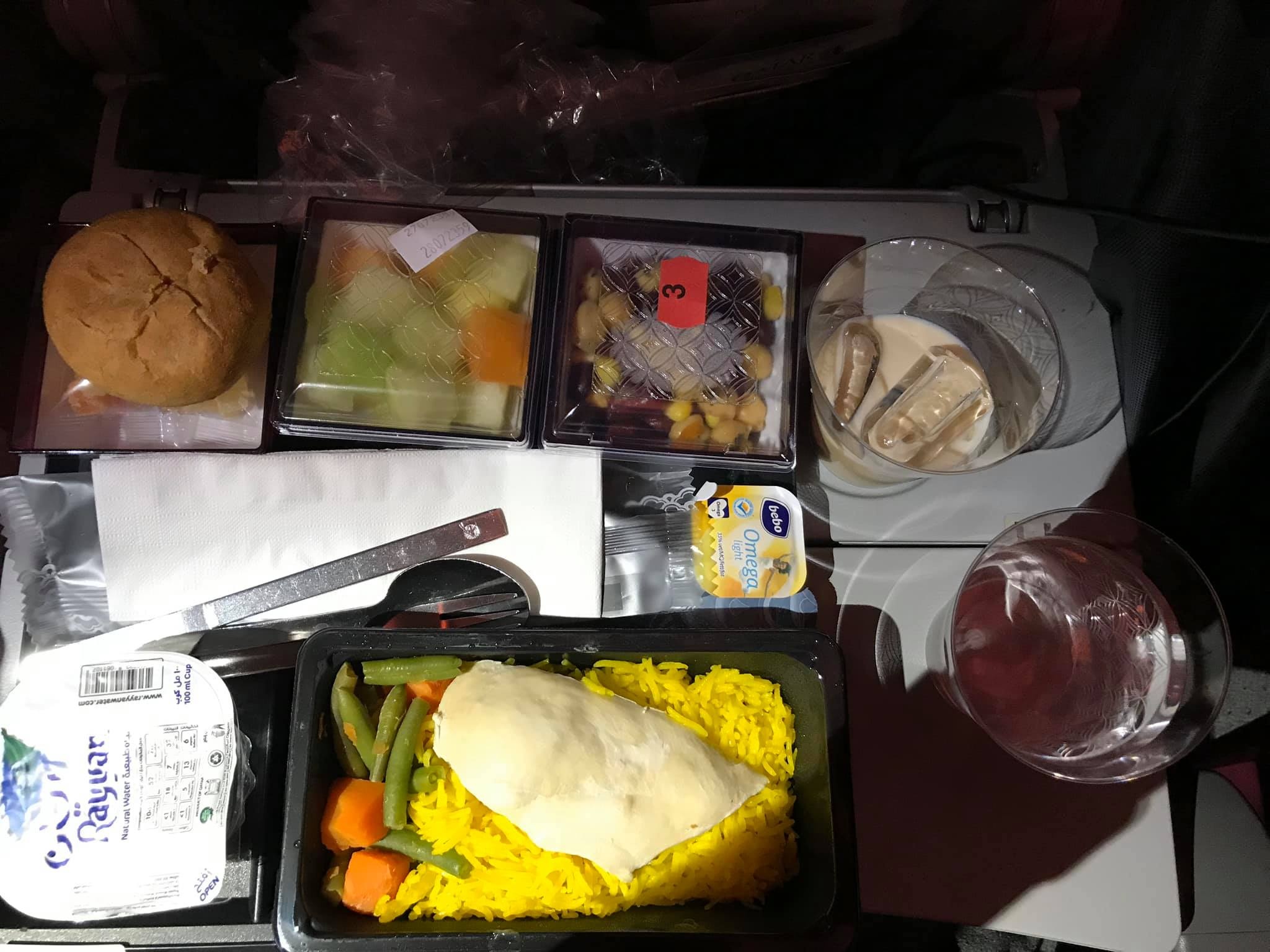 suat bay tren may bay anh 20