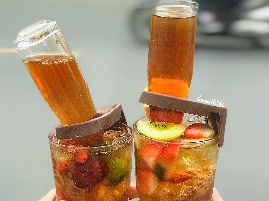 Loat thuc uong up nguoc thu hut gioi tre TP.HCM hinh anh