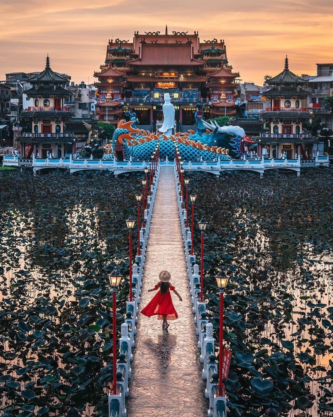 den chua doc dao o chau a anh 6