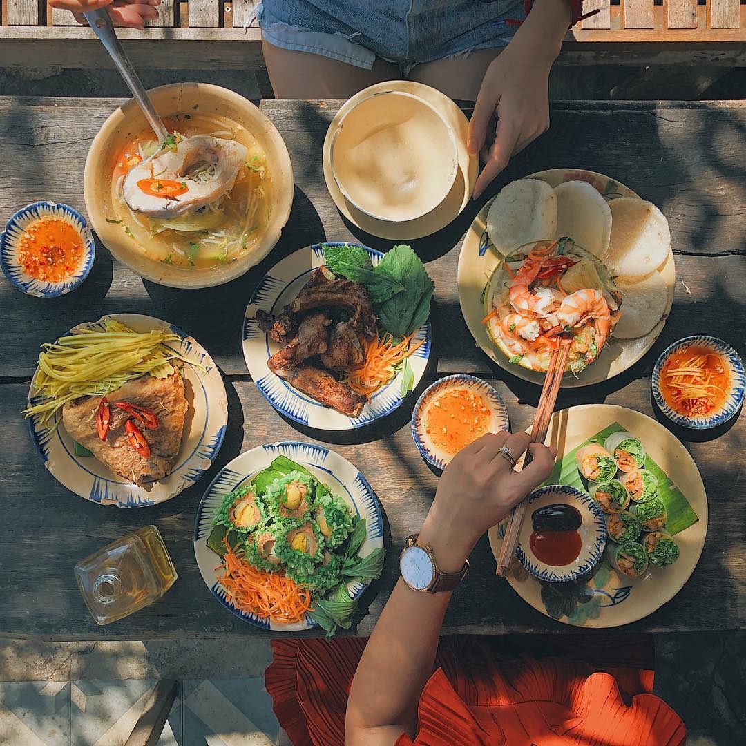 nha hang khong gian rong hop mat ban be anh 18