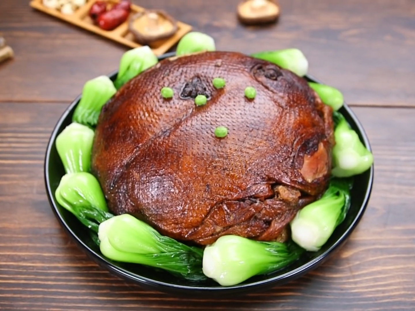 Bi quyet lam mon vit boc xoi hap la sen cho le Tet hinh anh