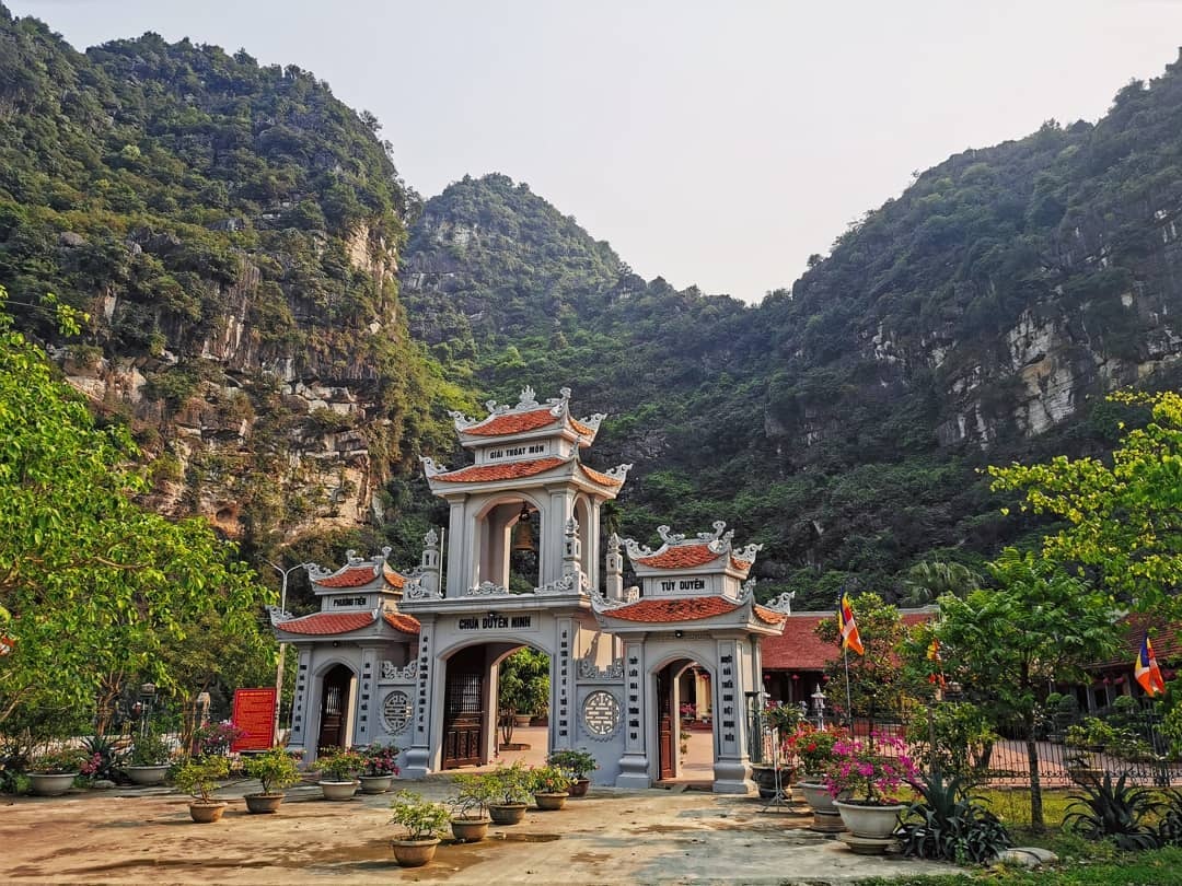 7 ngoi chua cau tinh duyen noi tieng Viet Nam hinh anh