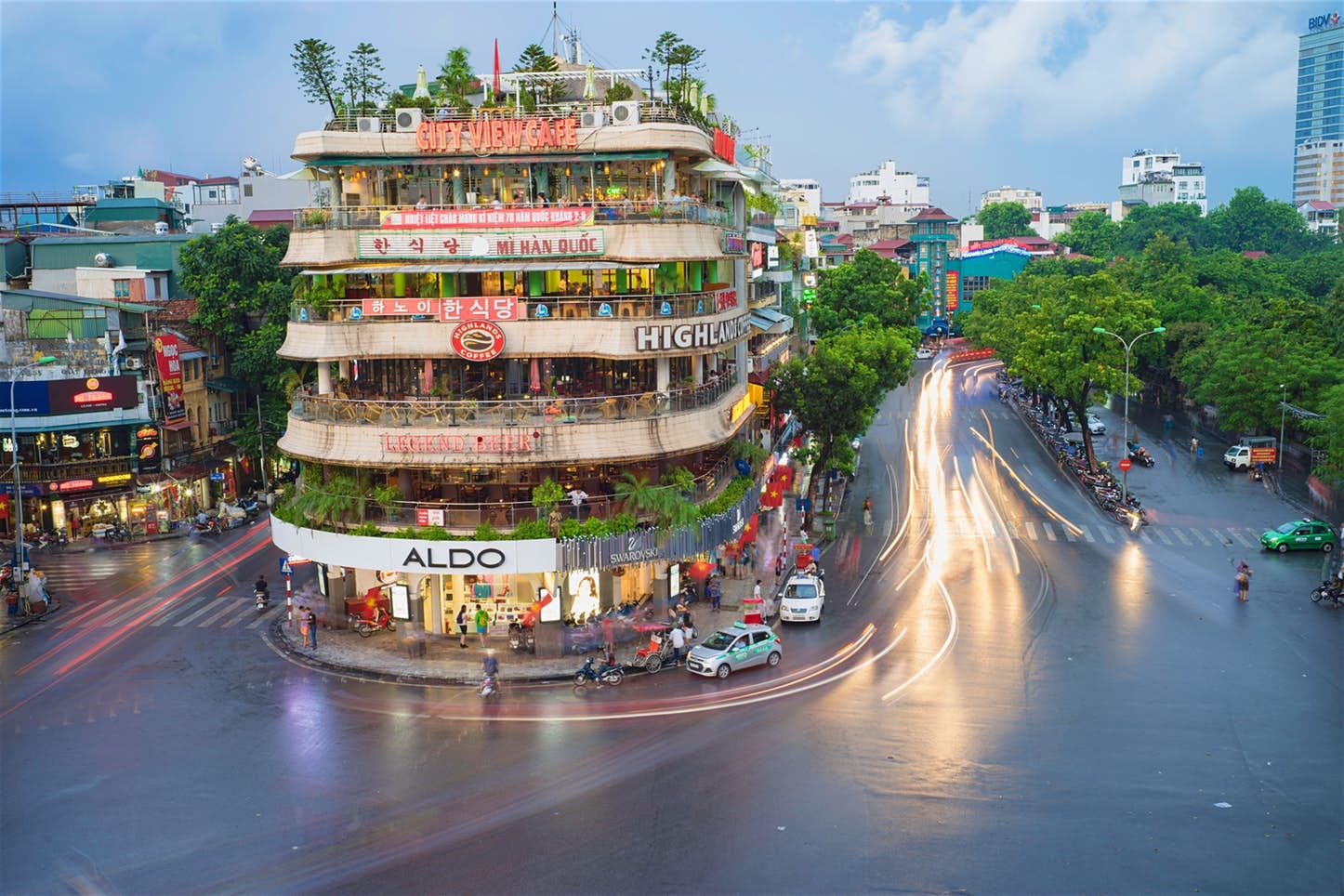 Ha Noi dan dau top dia diem du lich bui gia re chau A hinh anh