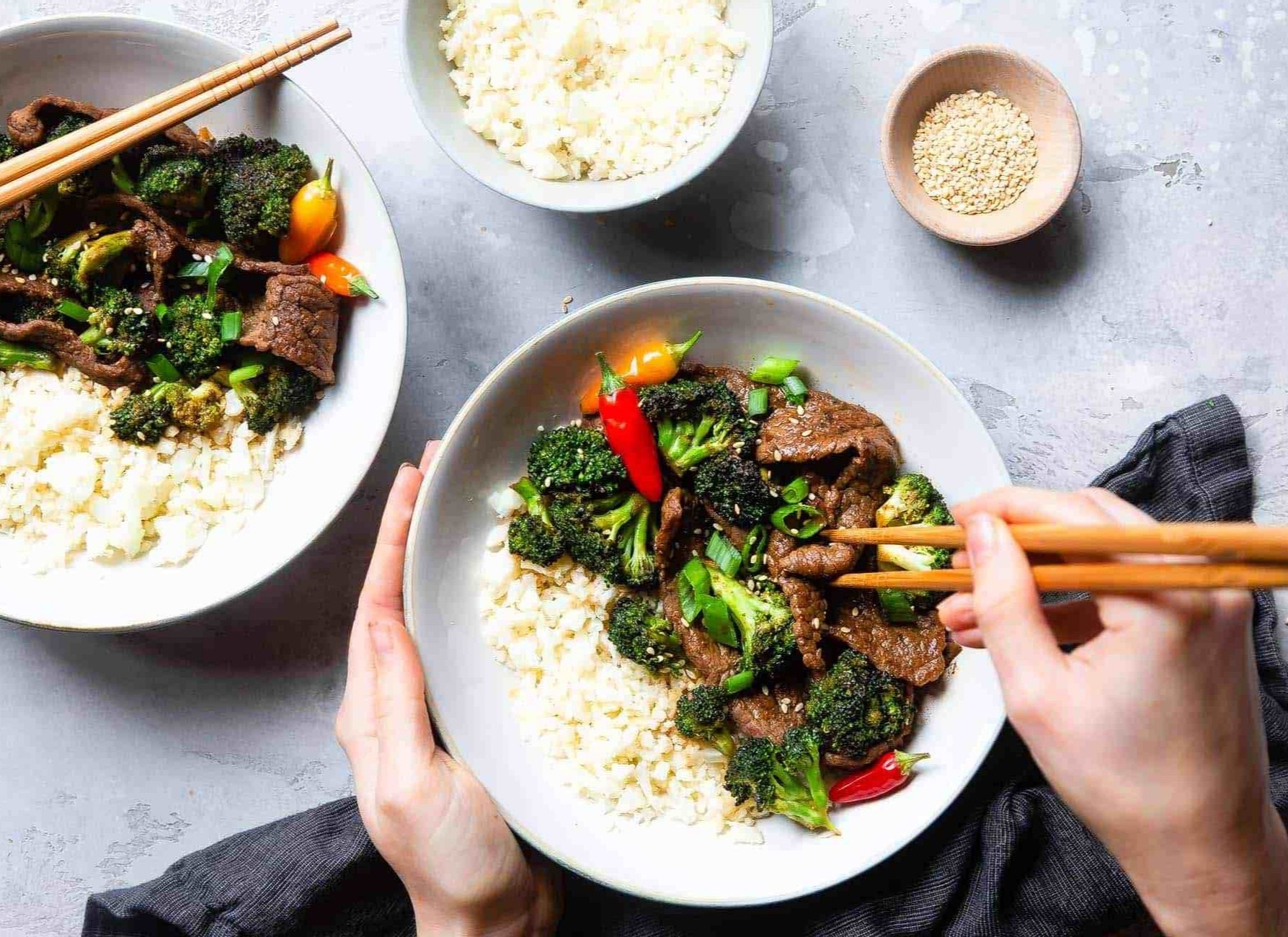 Tang suc de khang voi mon sup lo xanh xao thit bo de lam hinh anh