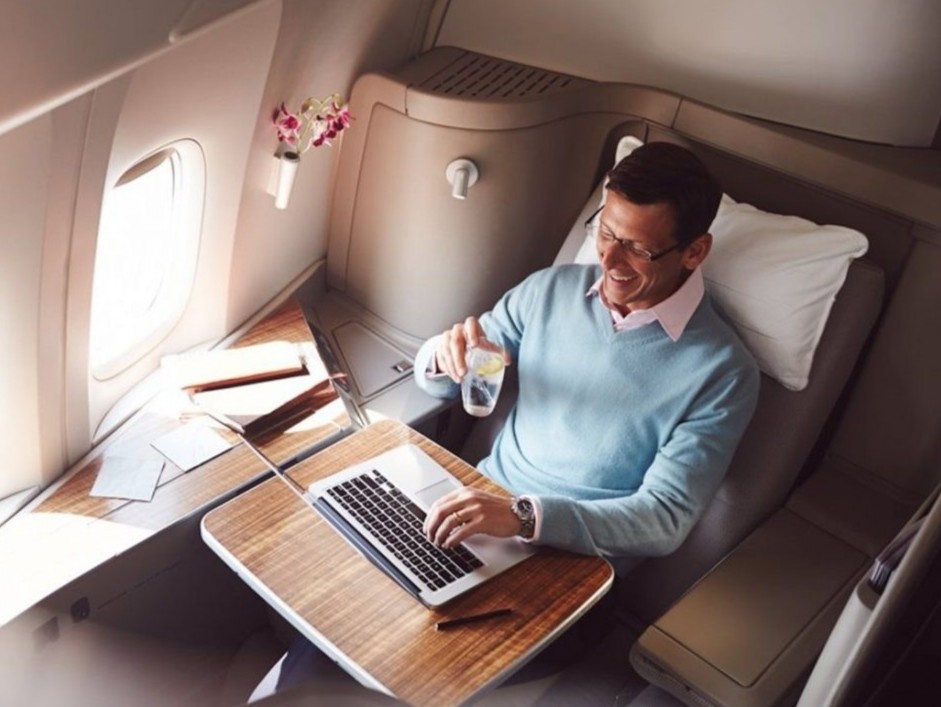 Cac bien phap phong virus corona sau khi roi san bay hinh anh