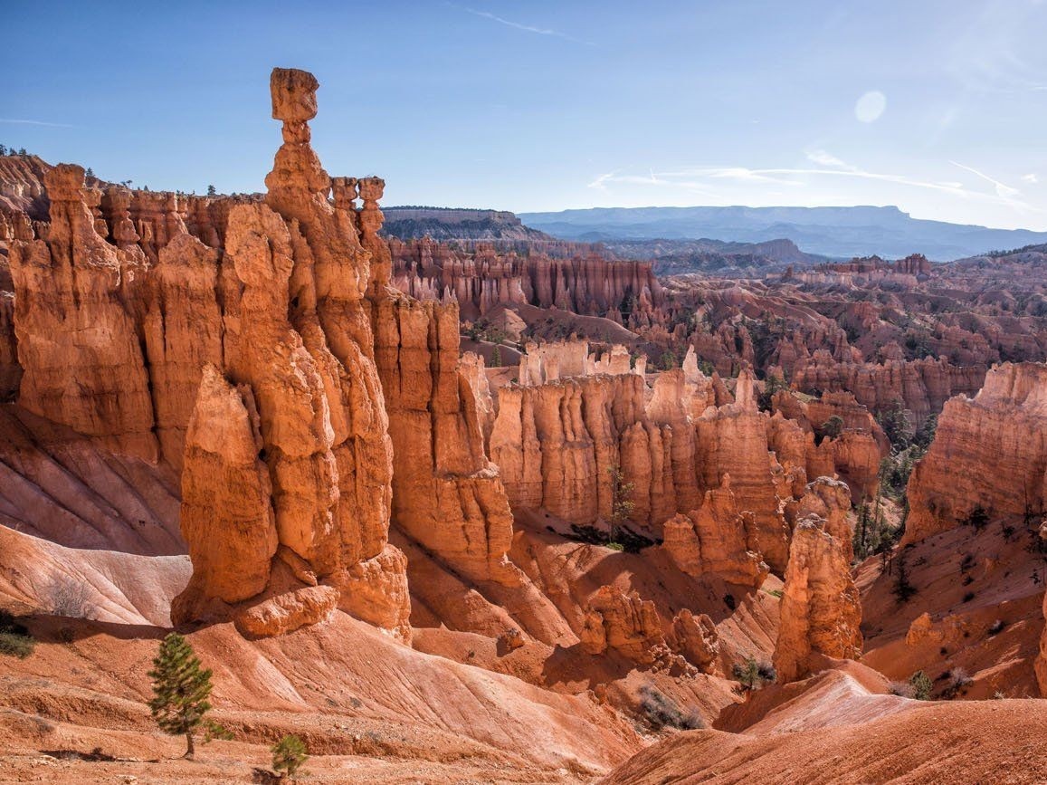 Nhung cot da cao 70 m tua canh ngoai hanh tinh hinh anh