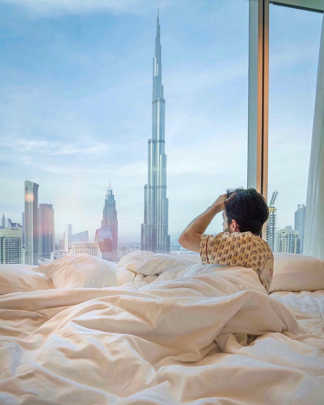 Chuyen du lich cua rich kid anh 2