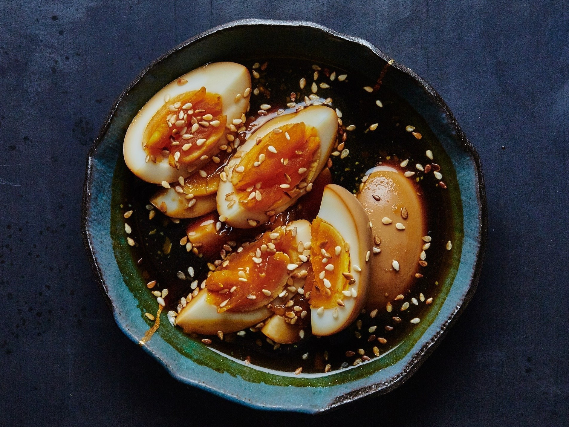 Cong thuc lam trung long dao ngam xi dau dua com hinh anh