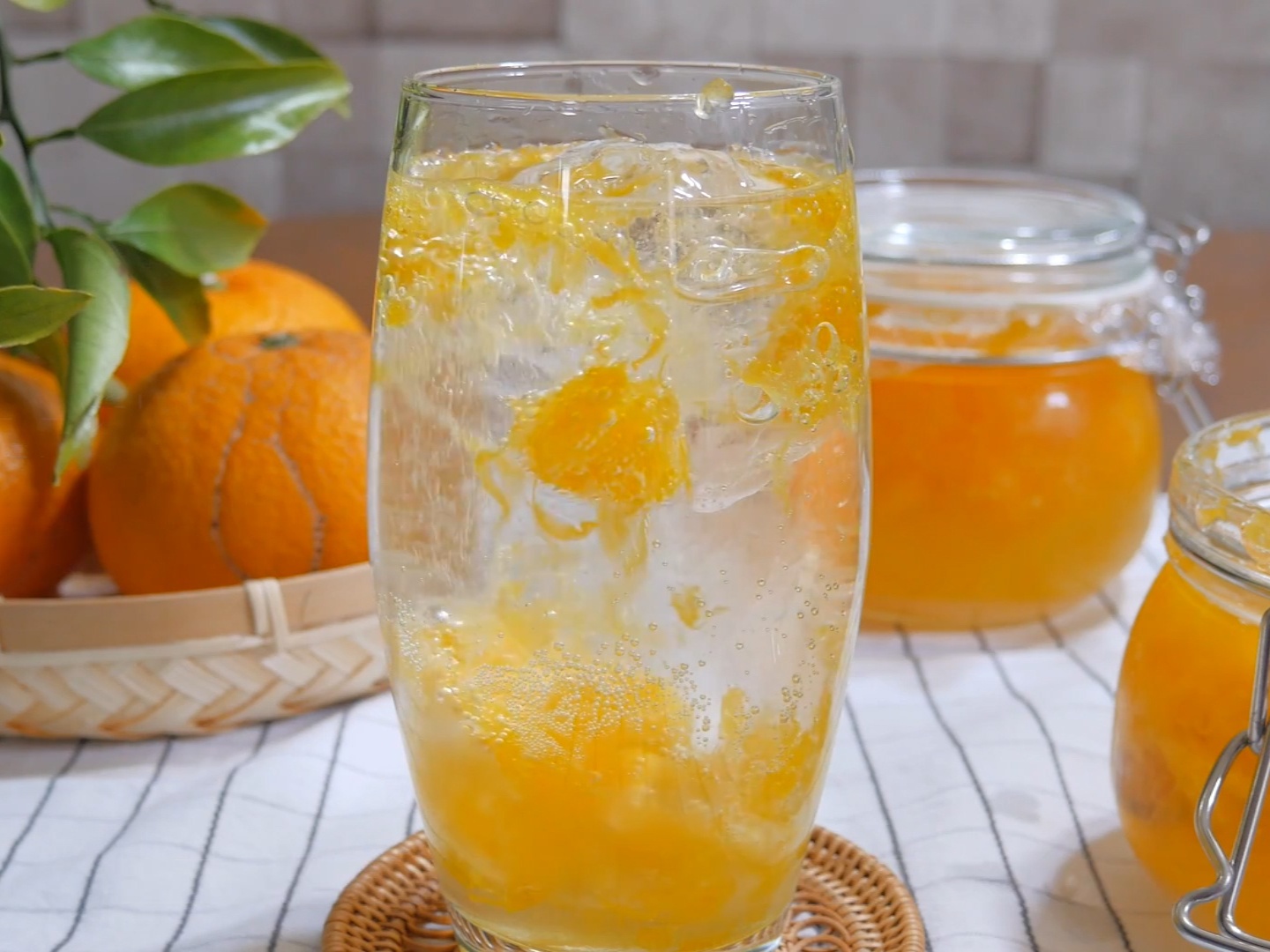 Lam soda cam tuoi giai nhiet don gian tai nha hinh anh