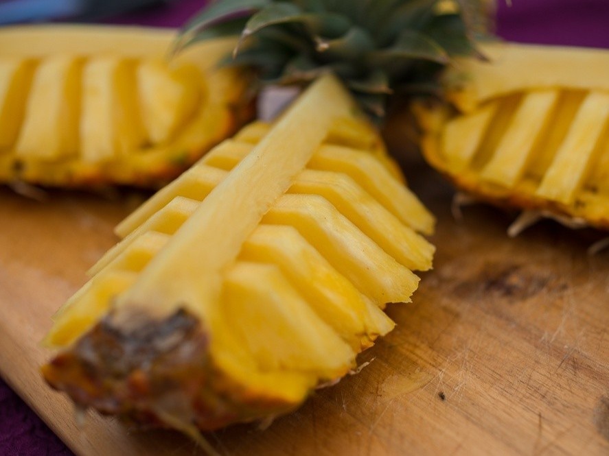 Meo cat tia, trang tri hoa qua dep mat, it ton thoi gian hinh anh