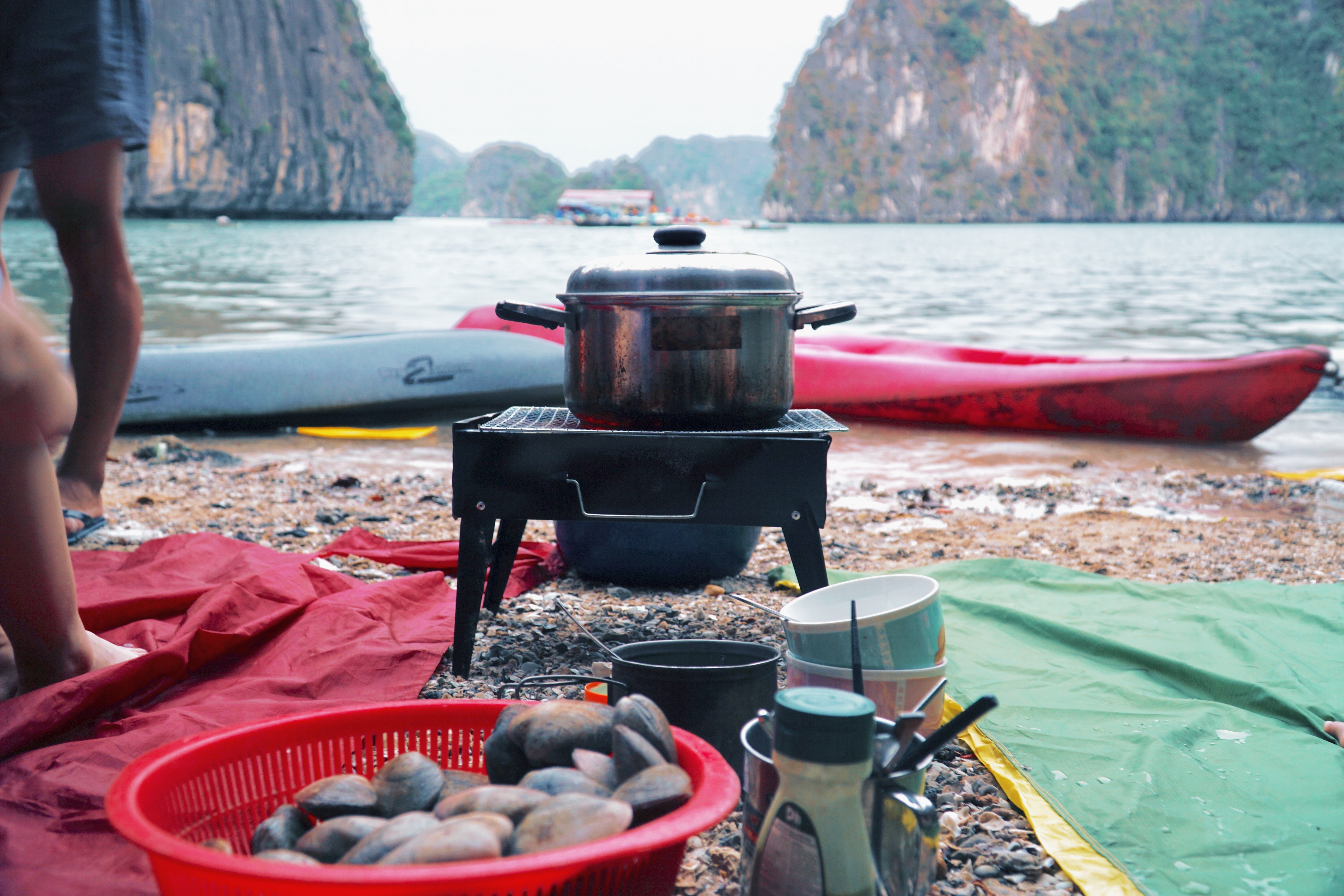 ve dep vinh Lan Ha anh 13