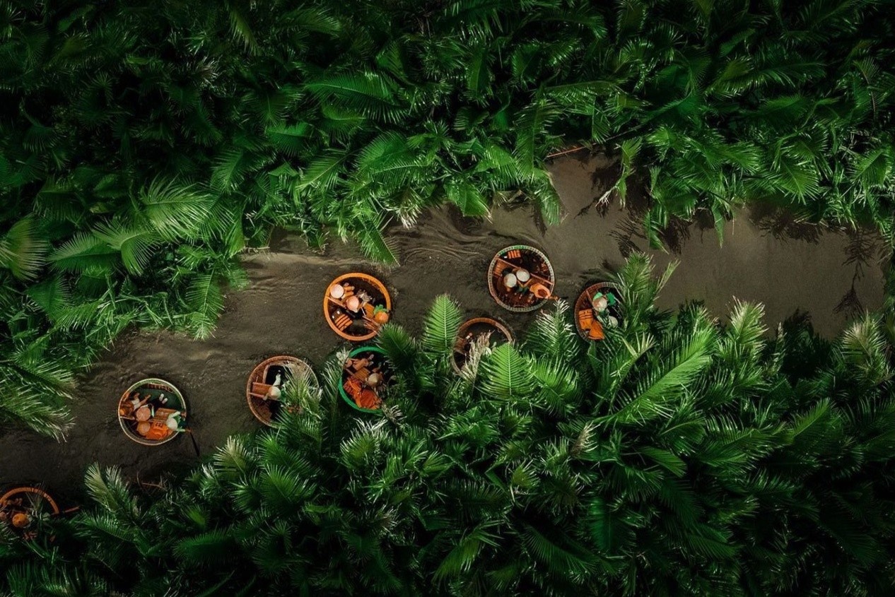 Viet Nam co kinh, bi an trong mat du khach quoc te hinh anh