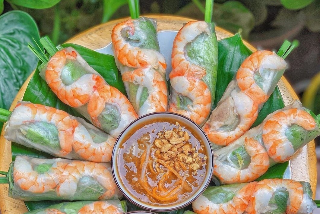 Khach Tay goi y 4 mon an duong pho dang thu o Sai thanh hinh anh