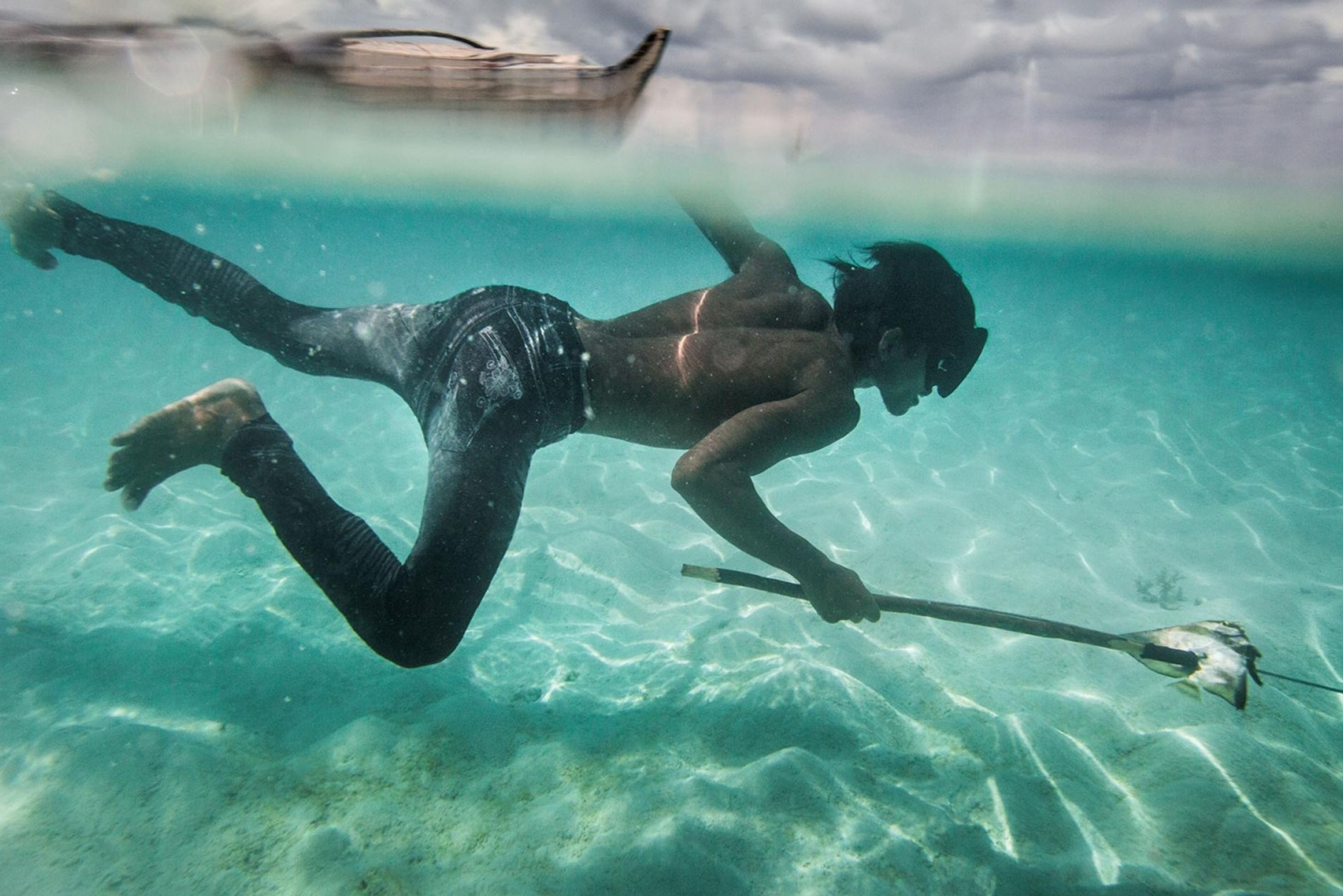 Bo toc song ca doi tren bien, lan sau 60 m hinh anh