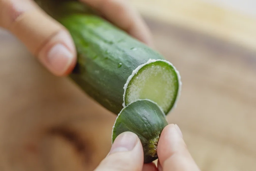 Meo lam dua leo bot dang, rau heo tro nen tuoi hinh anh