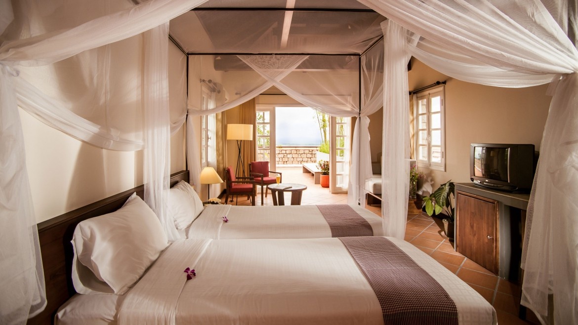 hồ bơi vô cực view rừng núi ảnh 9 ho boi vo cuc view rung nui anh 9