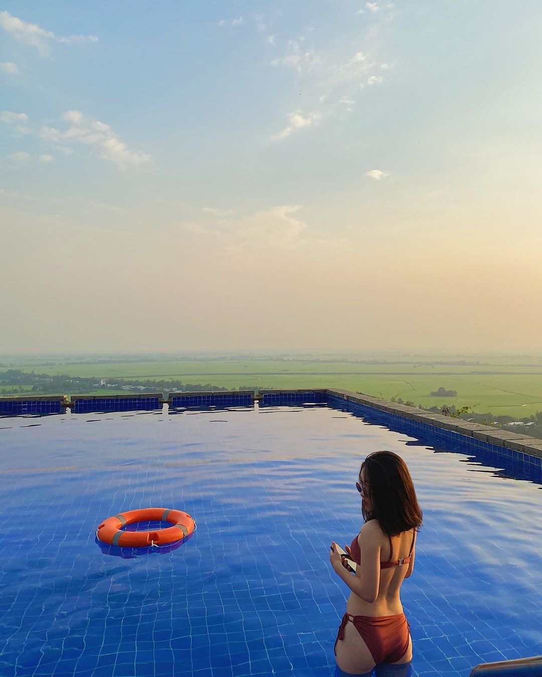 hồ bơi vô cực view rừng núi ảnh 11 ho boi vo cuc view rung nui anh 11