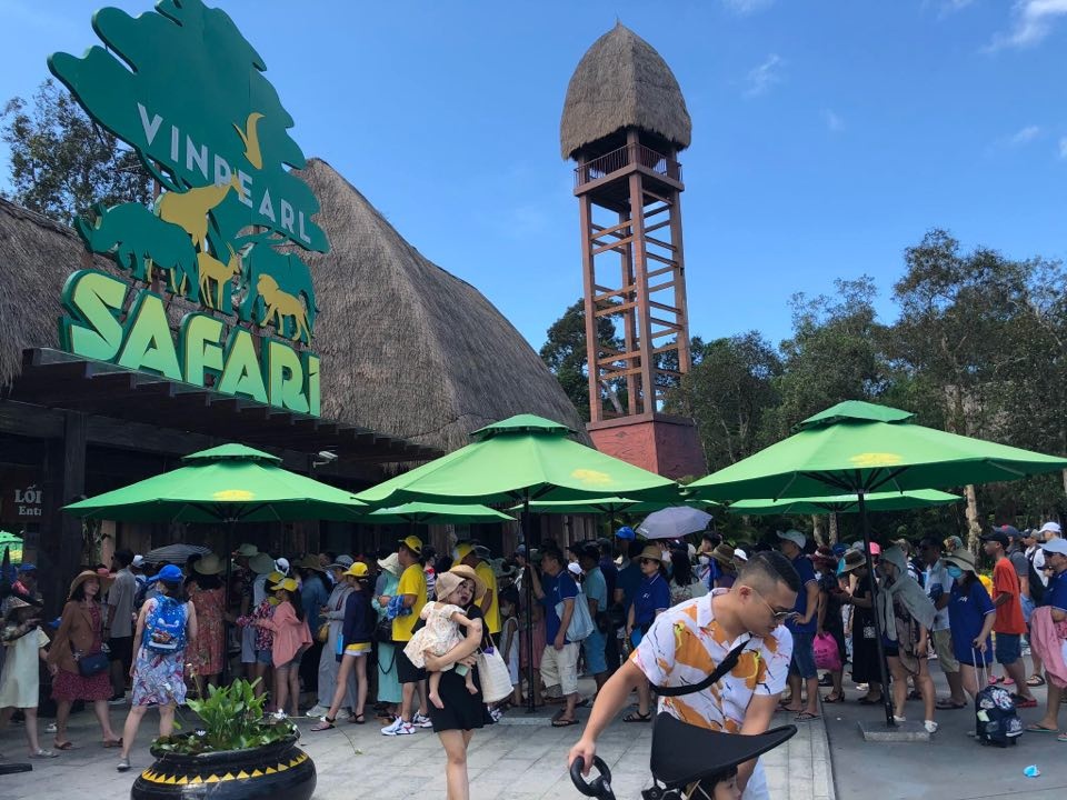 điểm du lịch đông đúc ngày cuối tuần ảnh 2 diem du lich dong duc ngay cuoi tuan anh 2