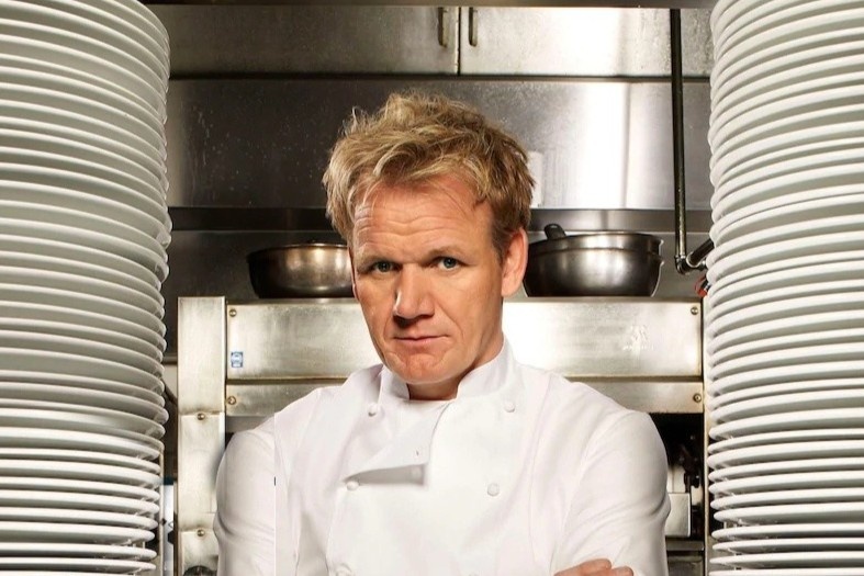 Vua dau bep nhan mat vi man nau an tham hoa cua dan mang hinh anh