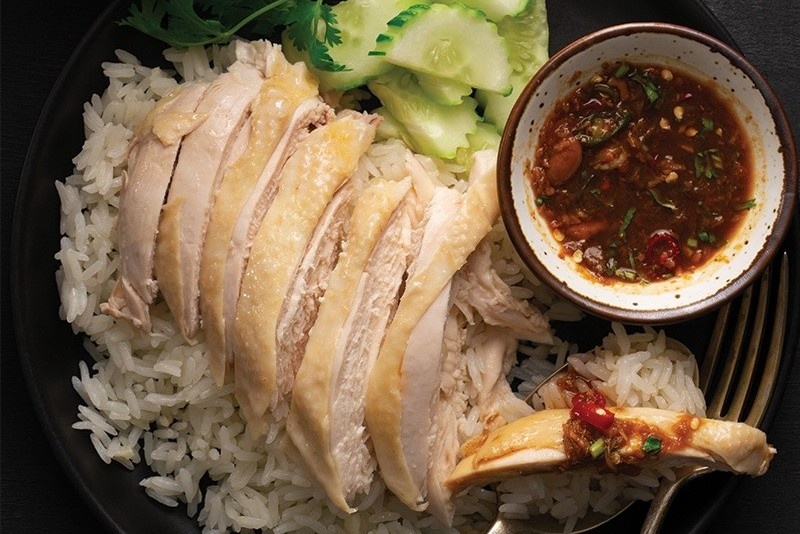 Cach lam com ga luoc mem kieu Thai hinh anh