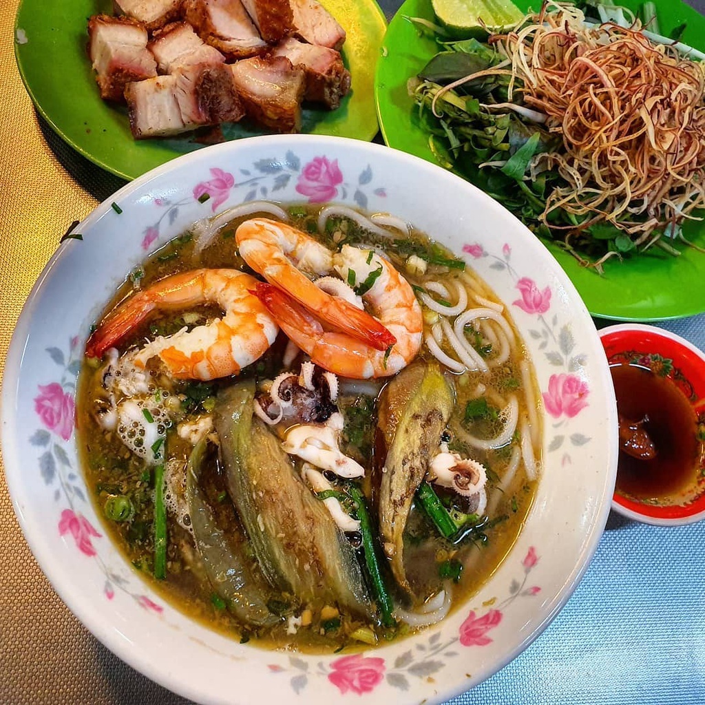 cac mon bun tai TP.HCM anh 5
