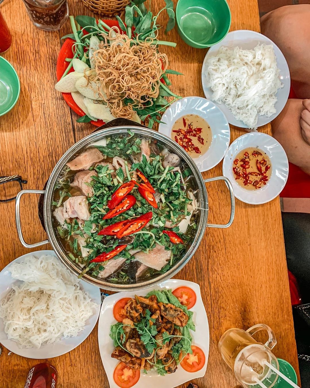 lẩu cá đuối,  lẩu vũng tàu,  đặc sản vũng tàu,  ăn gì ở vũng tàu ảnh 2 lau ca duoi,  lau vung tau,  dac san vung tau,  an gi o vung tau anh 2