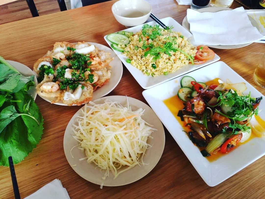 lẩu cá đuối,  lẩu vũng tàu,  đặc sản vũng tàu,  ăn gì ở vũng tàu ảnh 7 lau ca duoi,  lau vung tau,  dac san vung tau,  an gi o vung tau anh 7